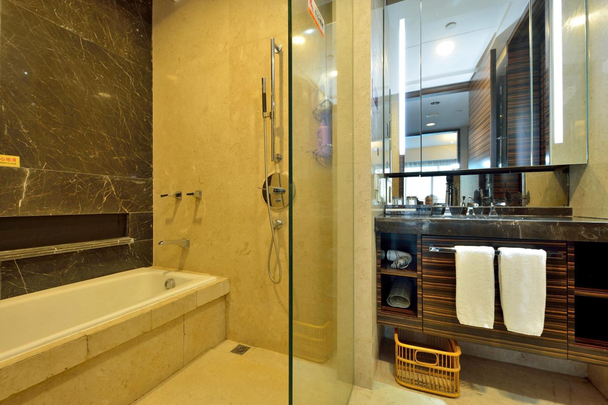 Heefun Apartment Gz -Poly World Trading Center-Walking Distance To Canton Fair Extérieur photo