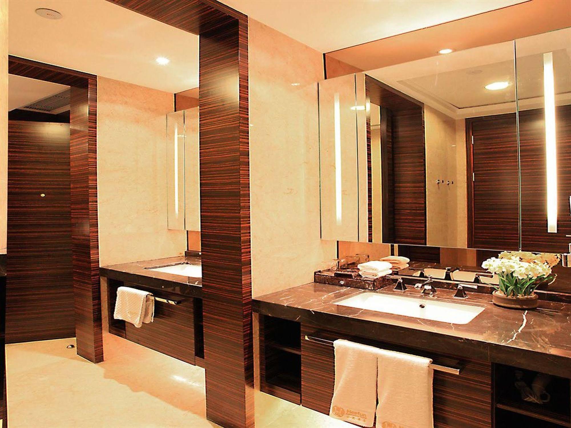 Heefun Apartment Gz -Poly World Trading Center-Walking Distance To Canton Fair Extérieur photo