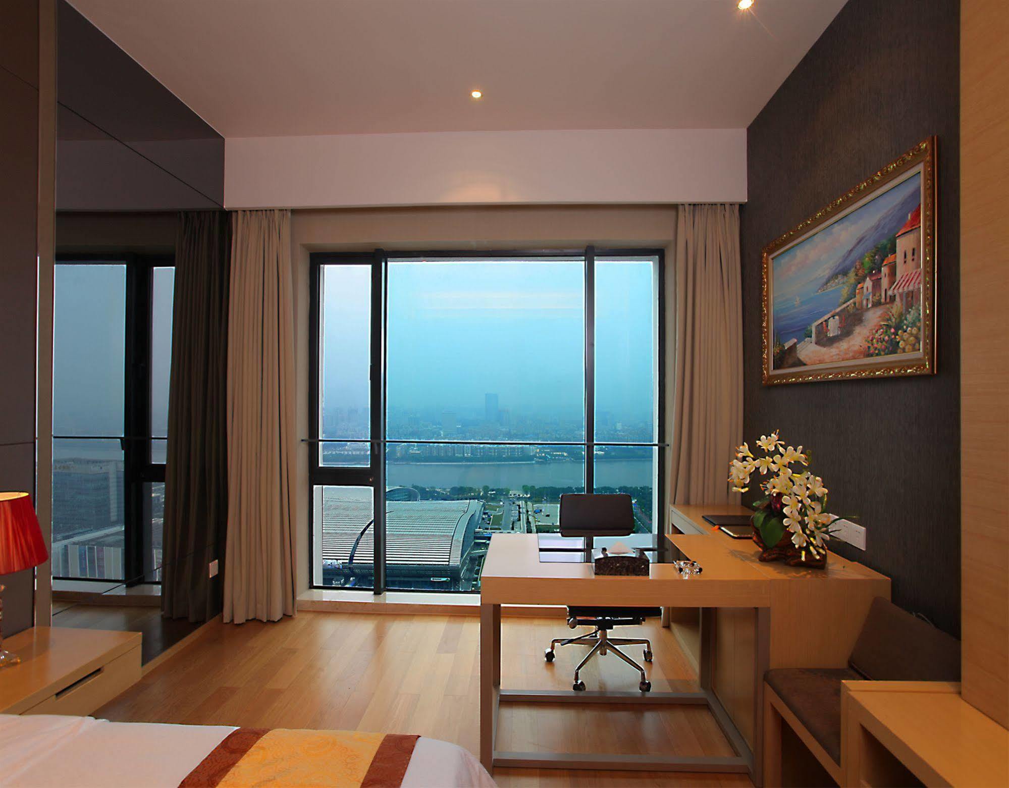 Heefun Apartment Gz -Poly World Trading Center-Walking Distance To Canton Fair Extérieur photo